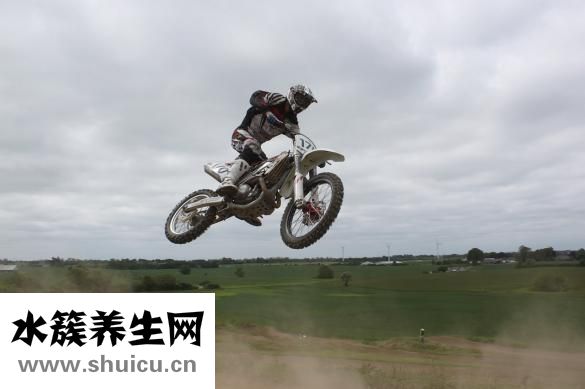 坐車惡心想吐怎么辦