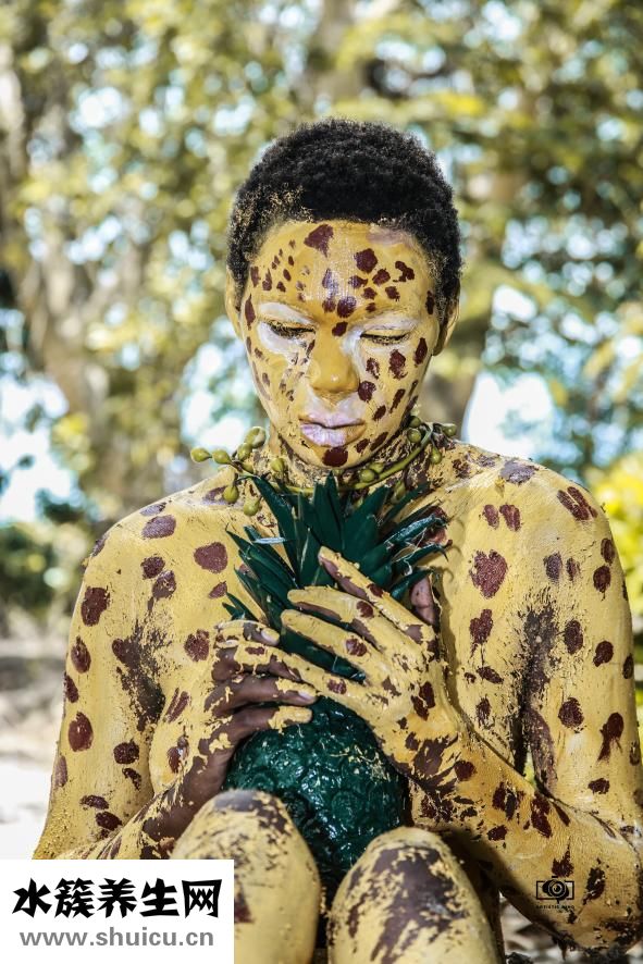 衣服吸灰塵怎么辦