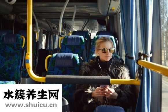 食道噎得慌怎么辦