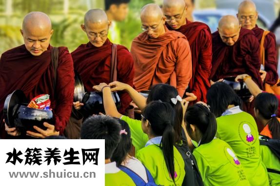 產后想喝雞湯怎么做