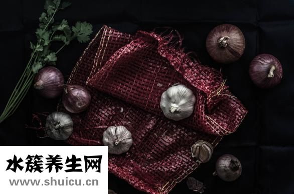 吃大蒜怎么去味道