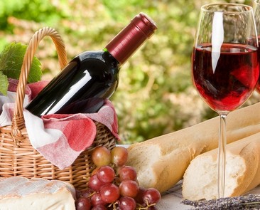 葡萄酒的營養價值及功效與作用圖片（葡萄酒的營養價值及功效與作用）