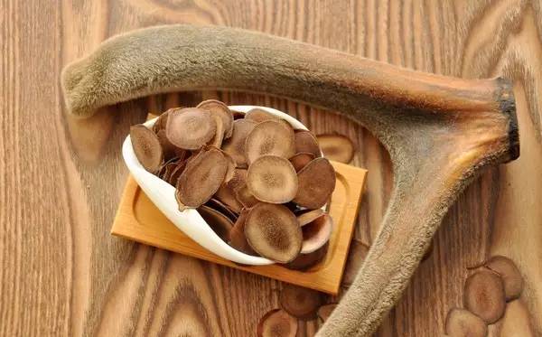 男人補腎壯陽十大補品（男人補腎壯陽十大補品男神）