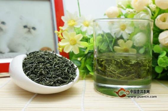 女性長期喝綠茶的好處和壞處（女性長期喝綠茶的好處和壞處有哪些）