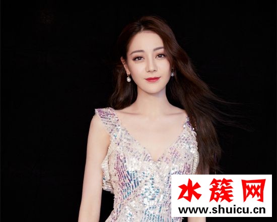 迪麗熱巴撕衣服 背后真相竟然是這樣…… 迪麗熱巴撕衣服