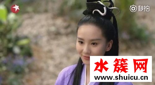 醉玲瓏鳳卿塵口紅什么顏色