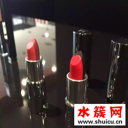 醉玲瓏鳳卿塵口紅什么顏色