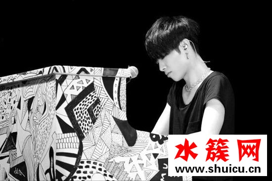 華晨宇2019新發型似換頭 盤點華晨宇留過的發型每一款都很有個性 華晨宇新發型