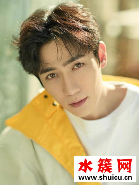 王一博灰藍色頭發圖片欣賞