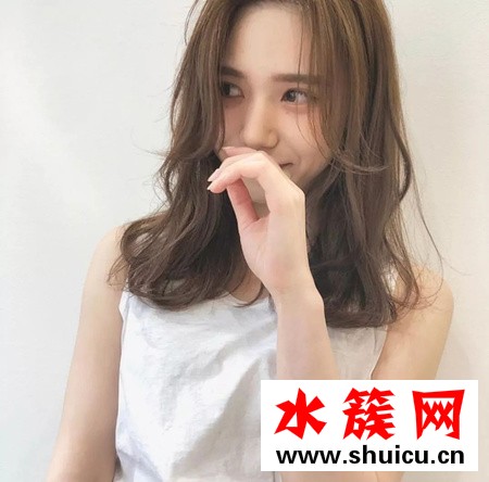 提亮膚色的棕色頭發(fā)大全