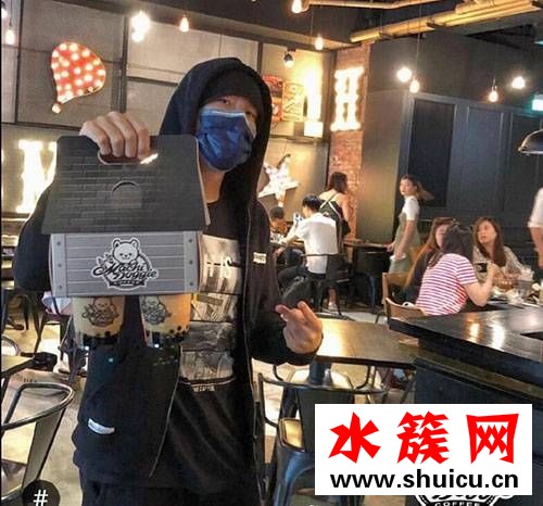 昆凌咖啡廳歇業是真的嗎