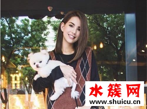 昆凌咖啡廳歇業是真的嗎