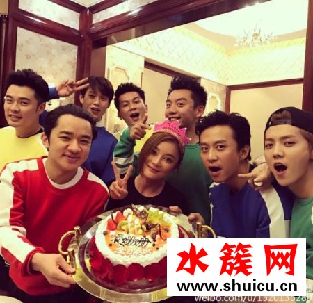 袁姍姍生日曬照 跑男團齊聚獨缺胖迪 迪麗熱巴被冷落？ 奔跑吧2017