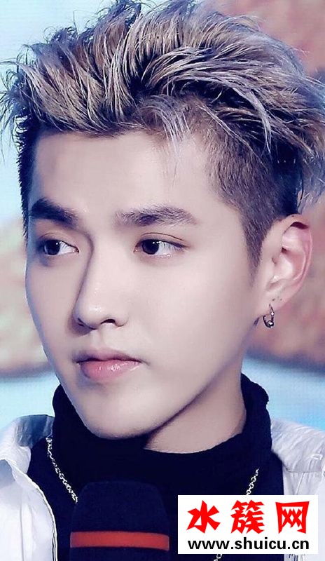 吳亦凡2019最新發(fā)型照片