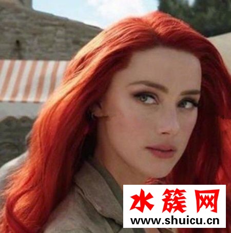 紅色頭發抖音流行女