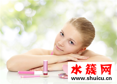 夏季脫妝怎么辦